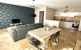 Le Petit Phuket - Appartement confortable et calme - Proche de toutes commodité - Stationnement facile à proximité